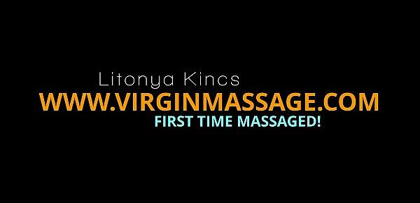  Wet virgin pussy of Litonya Kincs massaged until orgasms